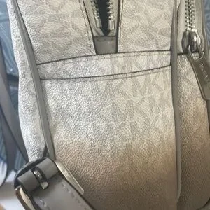 MICHAEL Michael Kors | Bags | Michael Kors Gradient Backpack  display picture 2